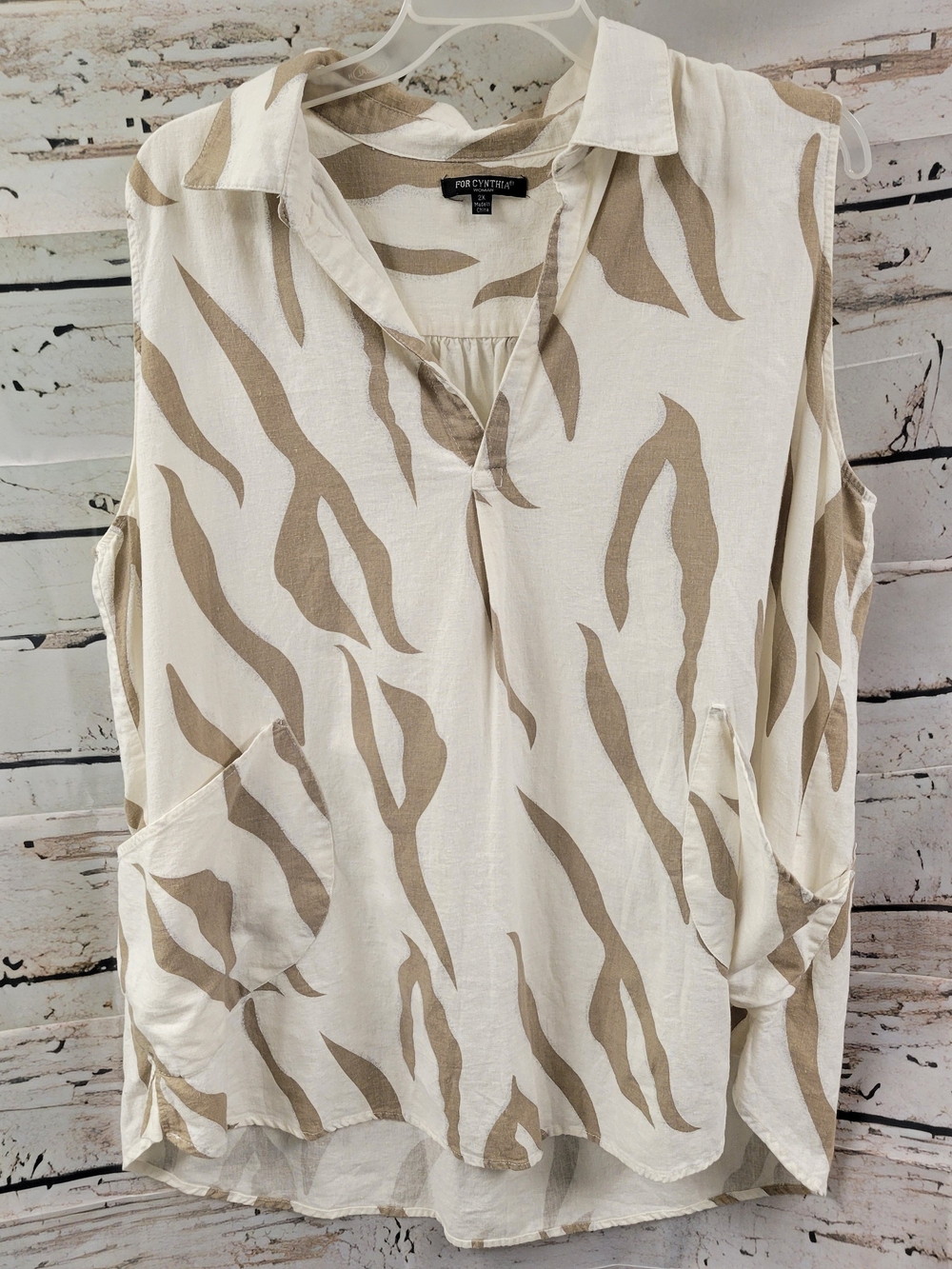 For Cynthia 2X Linen Blend Tunic Top – Abstract Wave Print Sleeveless Lagenlook